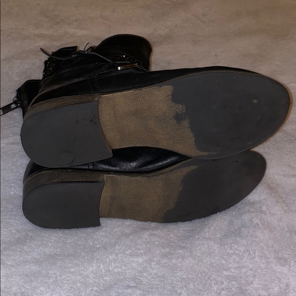 Steve Madden Black Ankle Riding Buckle Boots Sz 8 - Picture 6 of 7
